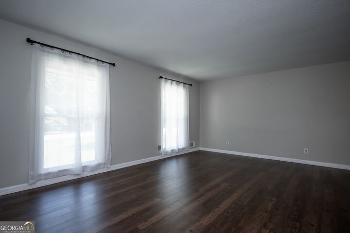 Property Photo:  185 Fairway Circle  GA 30607 