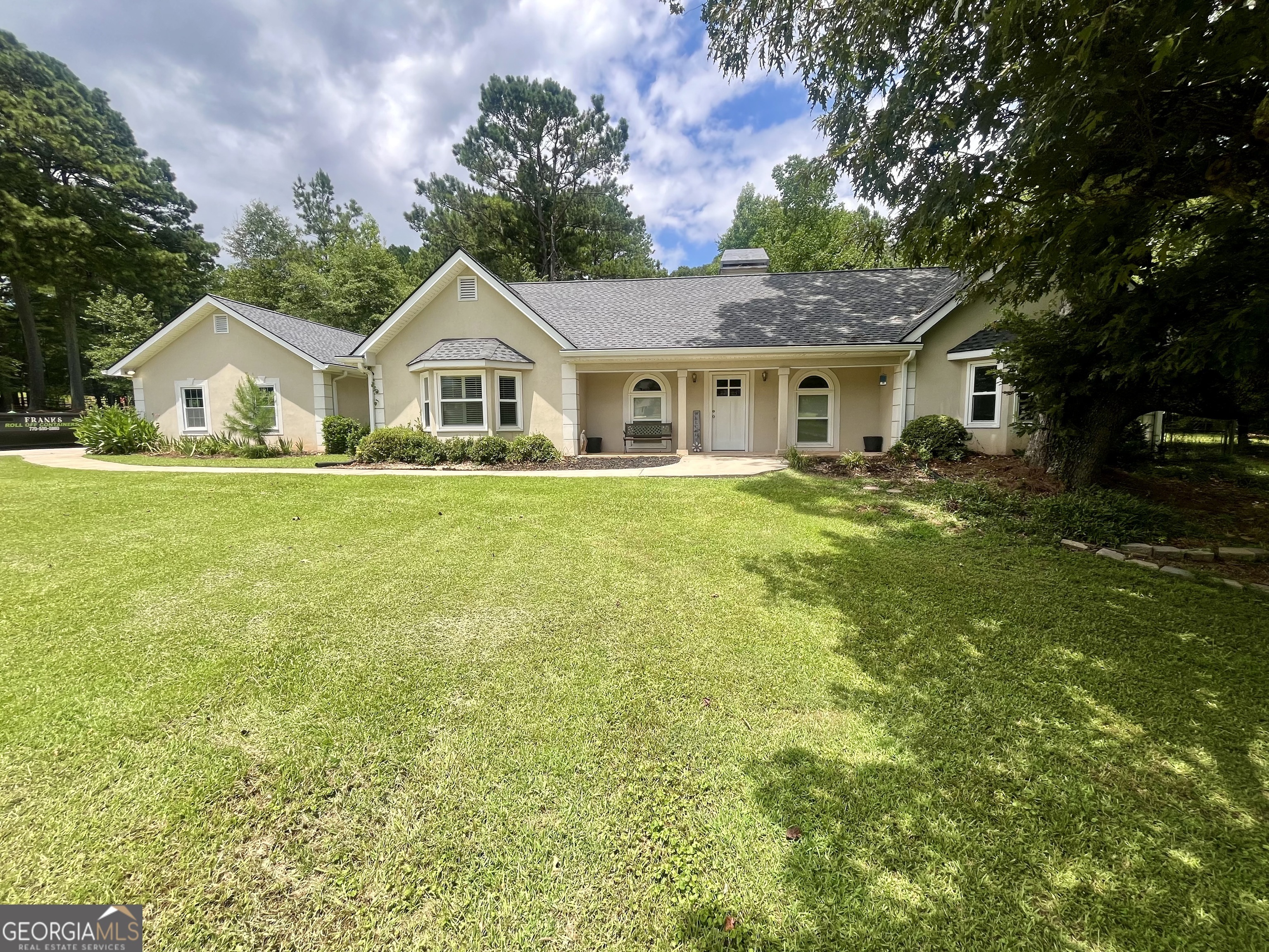 Property Photo: 10 Carriage Gate Drive GA 30277