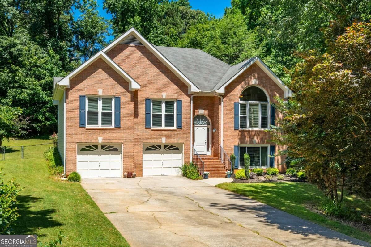 Property Photo: 2080 Ivy Lane GA 30041