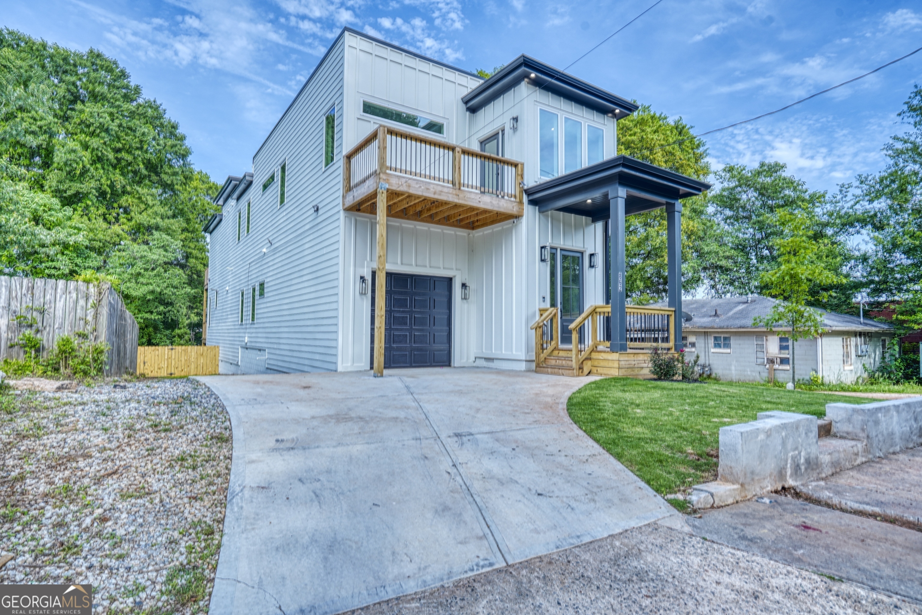 Property Photo:  862 Hobson Street SW  GA 30310 