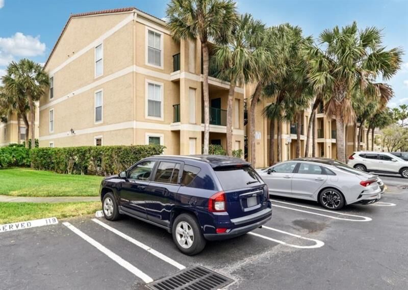 Property Photo:  733 Riverside Dr 1217  FL 33071 