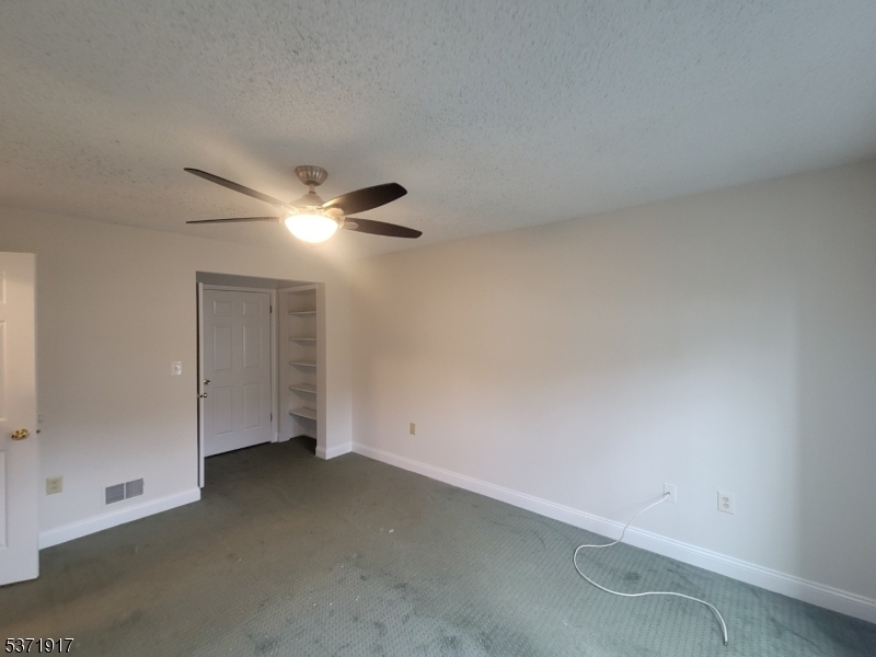 Property Photo: 1607 Breckenridge Dr 1607 NJ 08876