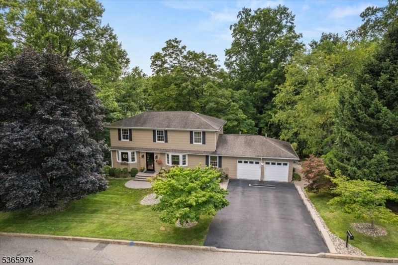 Property Photo: 15 Woodland Terrace NJ 08829