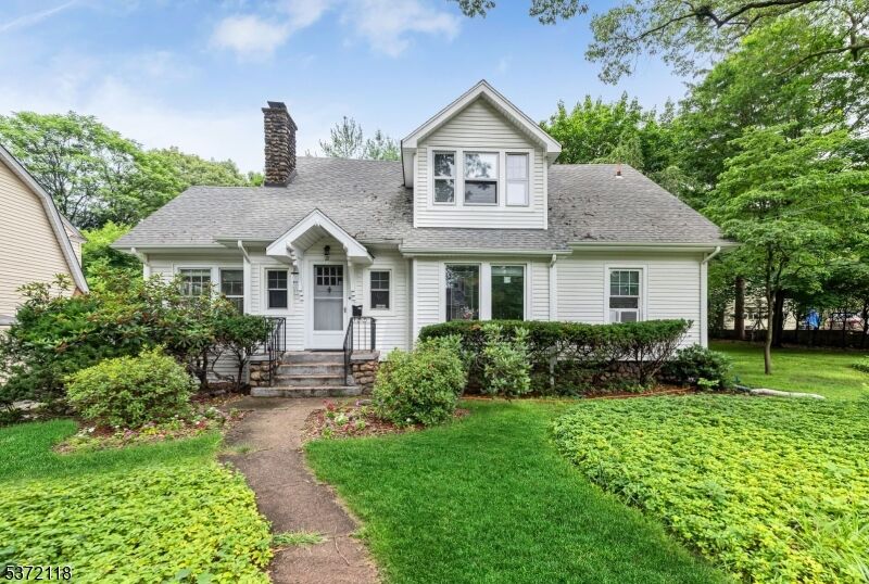 Property Photo:  21 Henry St  NJ 07452 