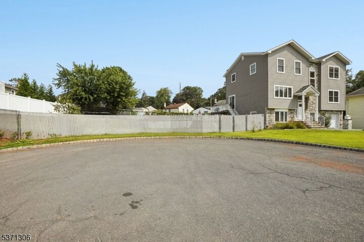 Property Photo:  18 Boyd Ter  NJ 07033 