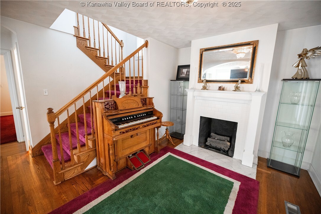 Property Photo: 502 Kanawha Boulevard W WV 25302