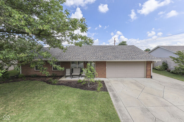 Property Photo: 169 Briar Hill Drive IN 46184