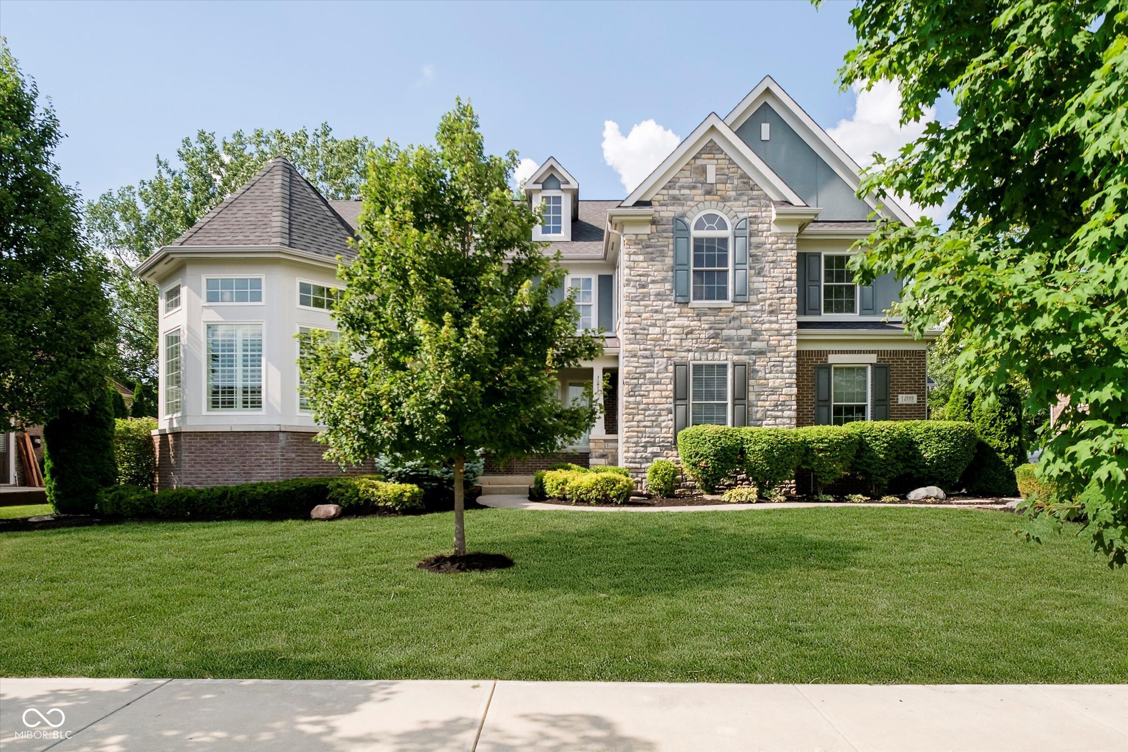 Property Photo: 14888 Rustic Ridge Court IN 46037
