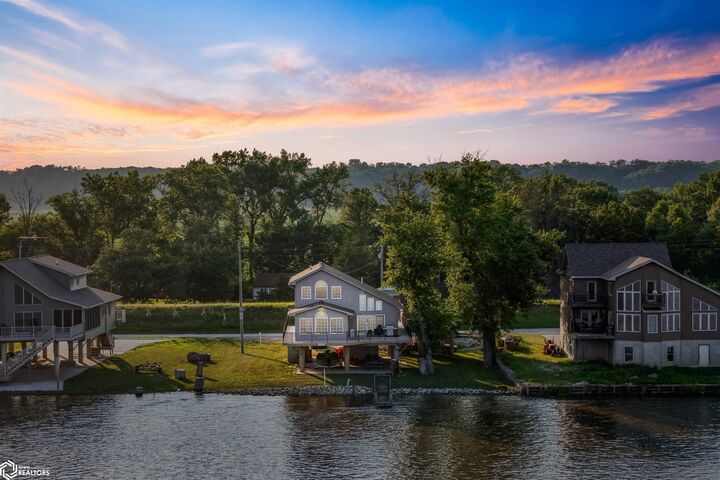 503 Edgewater Beach Road  Burlington IA 52601 photo