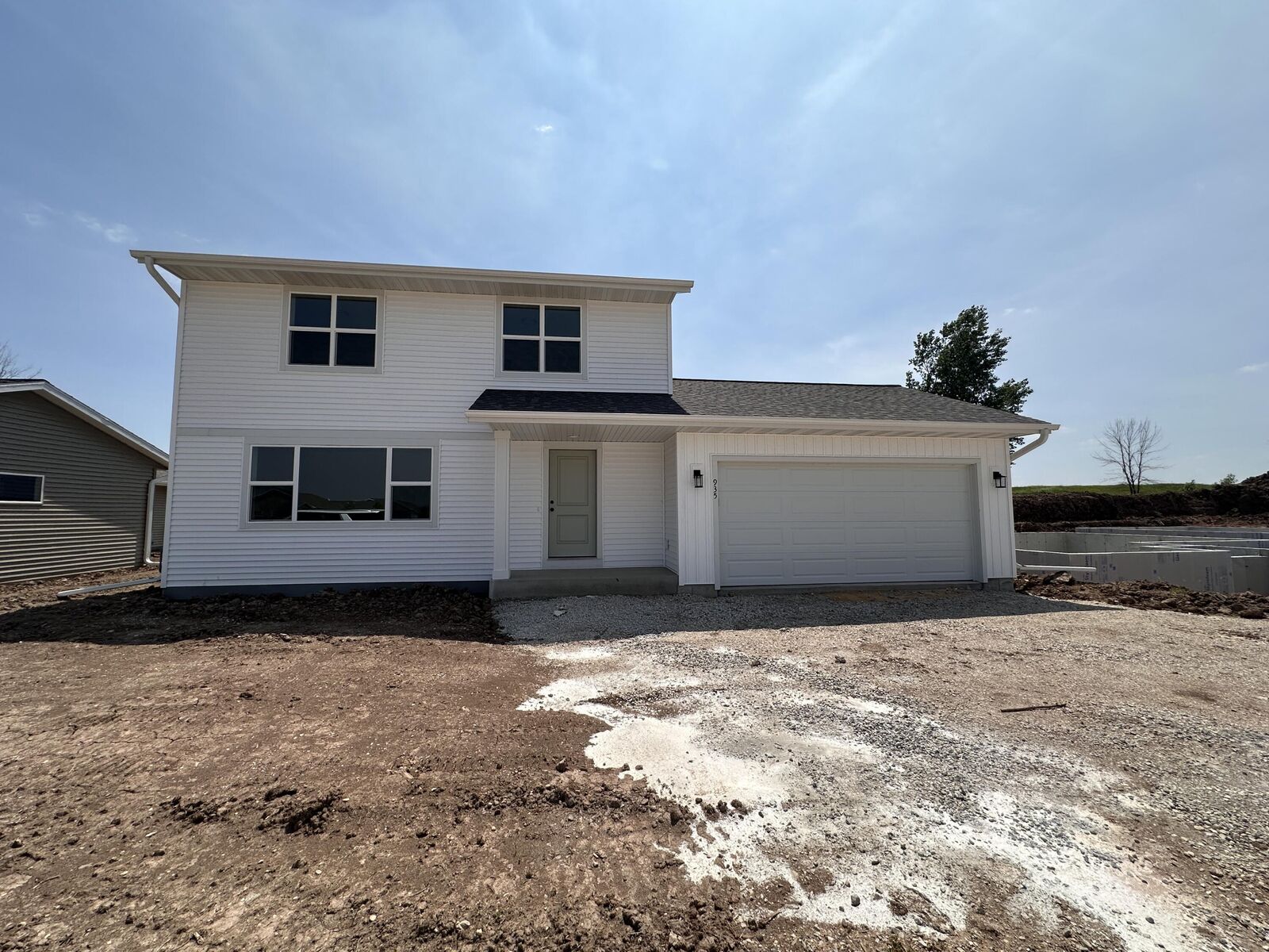 Property Photo: 935 Sully Way WI 53085