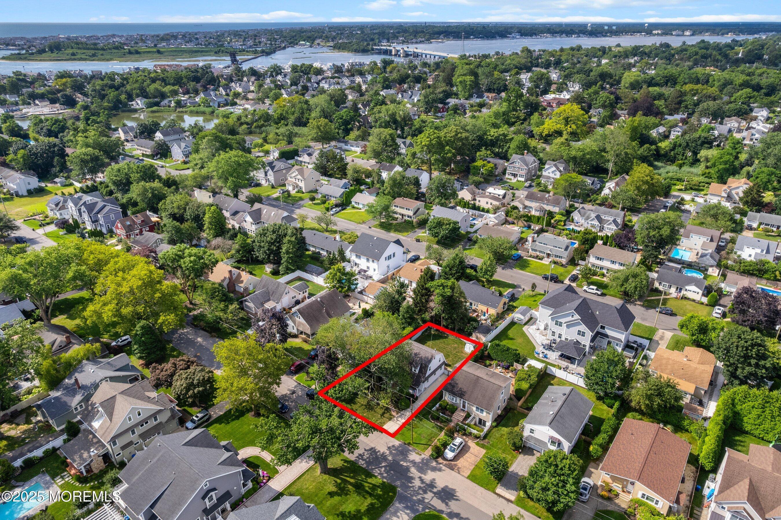 Property Photo:  533 Woodland Avenue  NJ 08730 