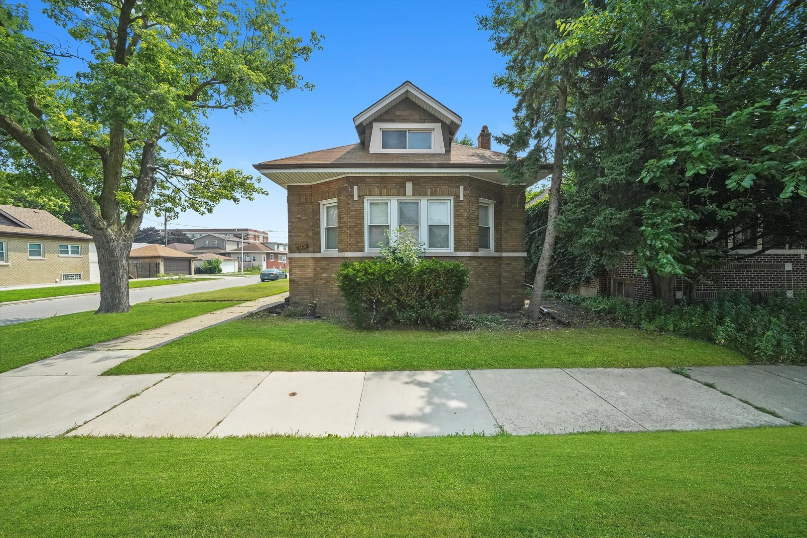 Property Photo: 8101 S Kimbark Avenue IL 60619