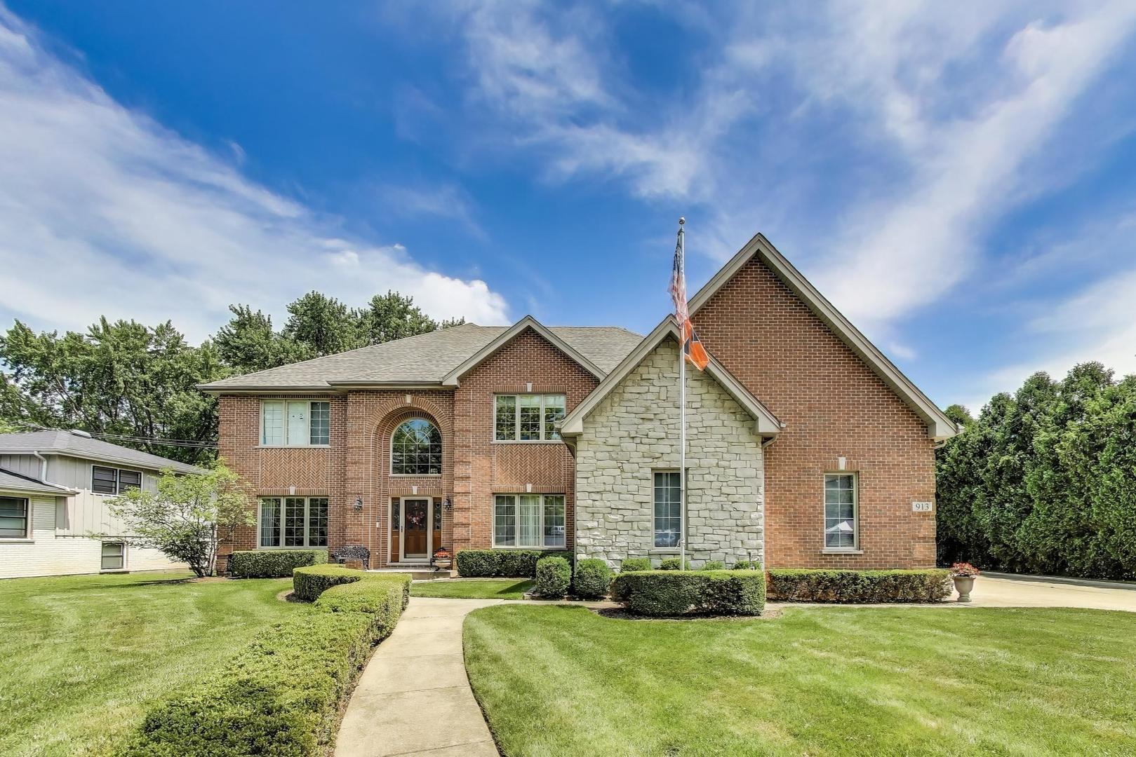 Property Photo:  913 S Dryden Place  IL 60005 