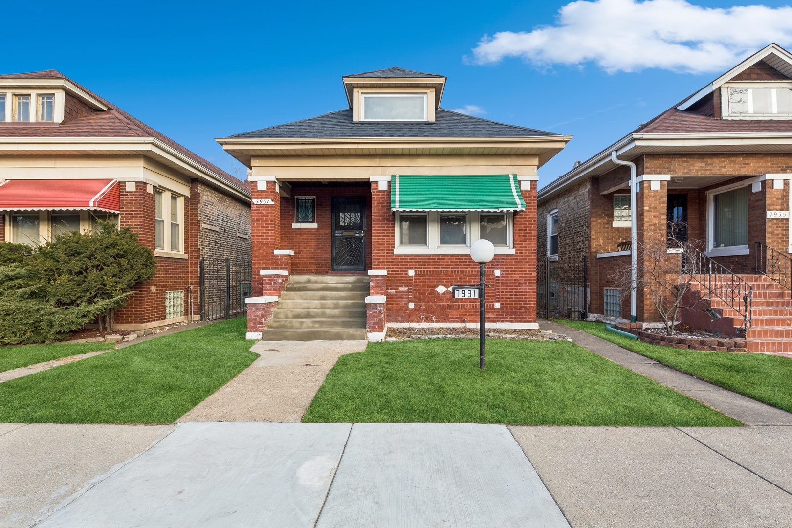 Property Photo: 7931 S Calumet Avenue IL 60619