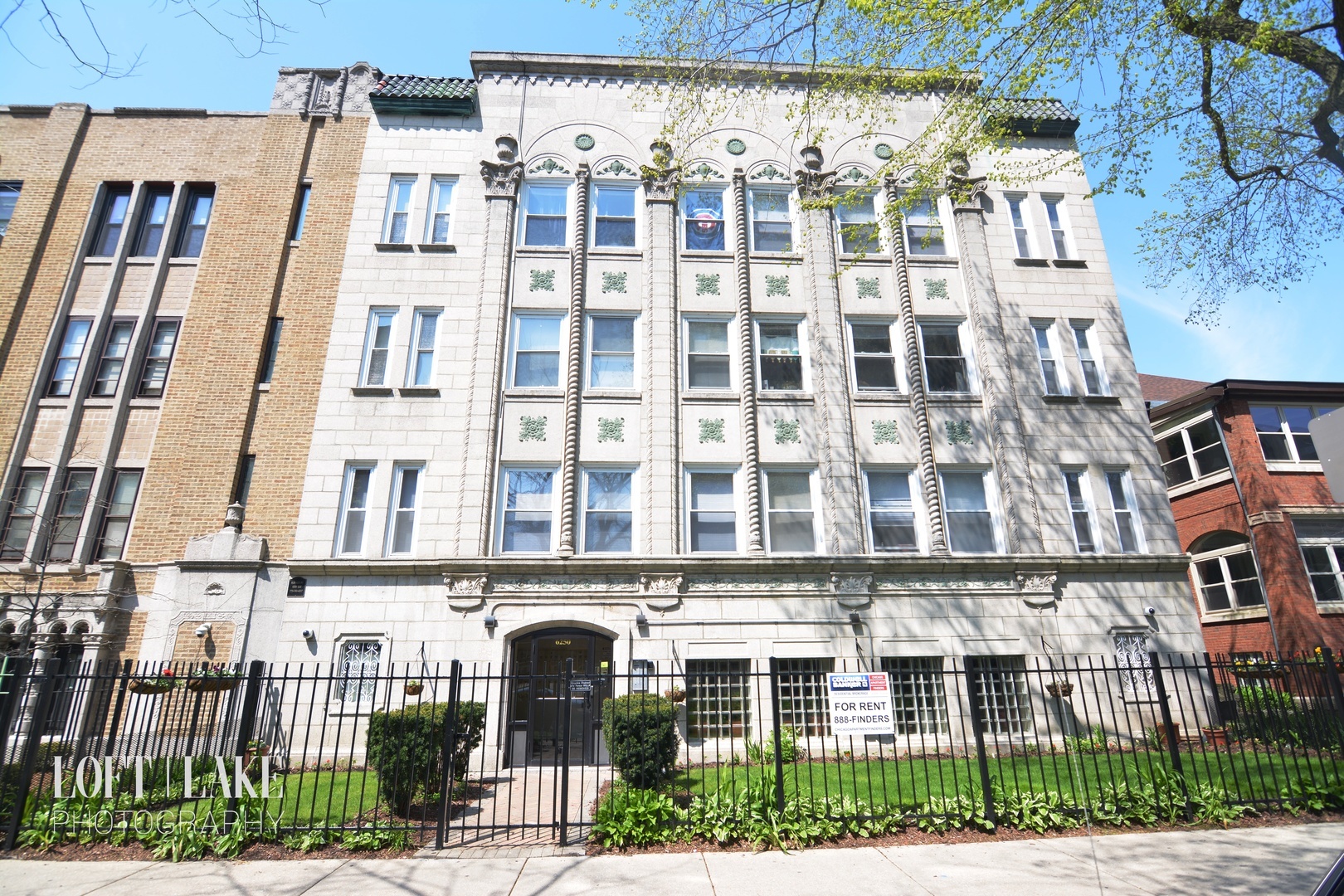 Property Photo:  6250 N Winthrop Avenue 302  IL 60660 