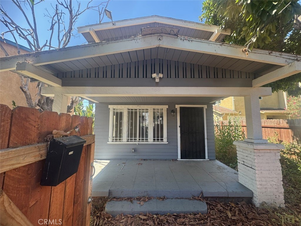 Property Photo:  788 E 40th Place  CA 90011 