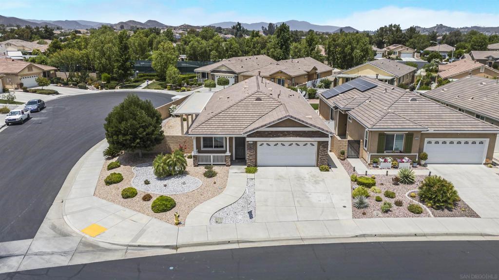 Property Photo:  30333 Silicate Dr  CA 92584 