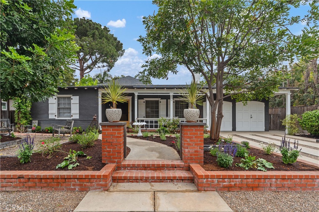 Property Photo:  411 Edgewood Road  CA 92706 