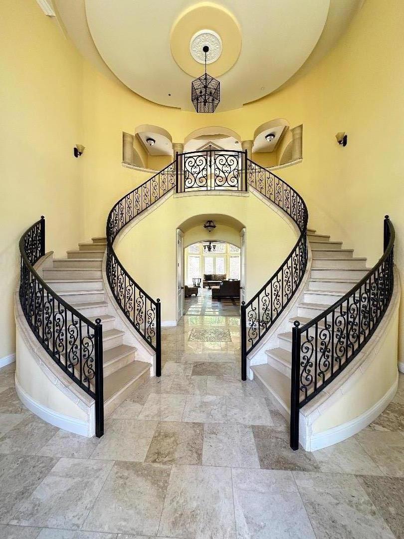 Property Photo: 734 Bridle Ridge Court CA 94534