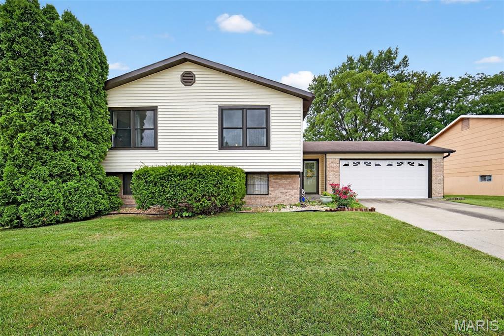14 Sunny Hill Boulevard  St Peters MO 63376 photo