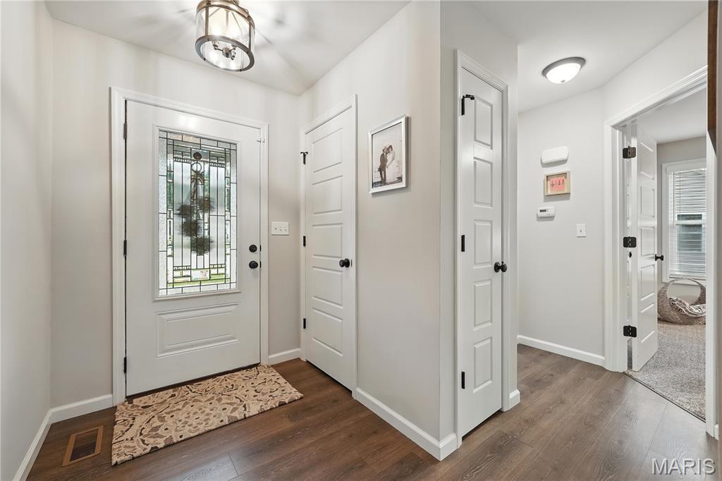 Property Photo:  484 Indian Lake Drive  MO 63390 