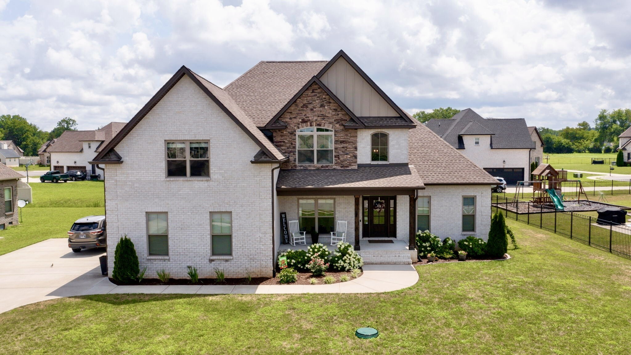 Property Photo: 1236 Alex Walker Dr TN 37037