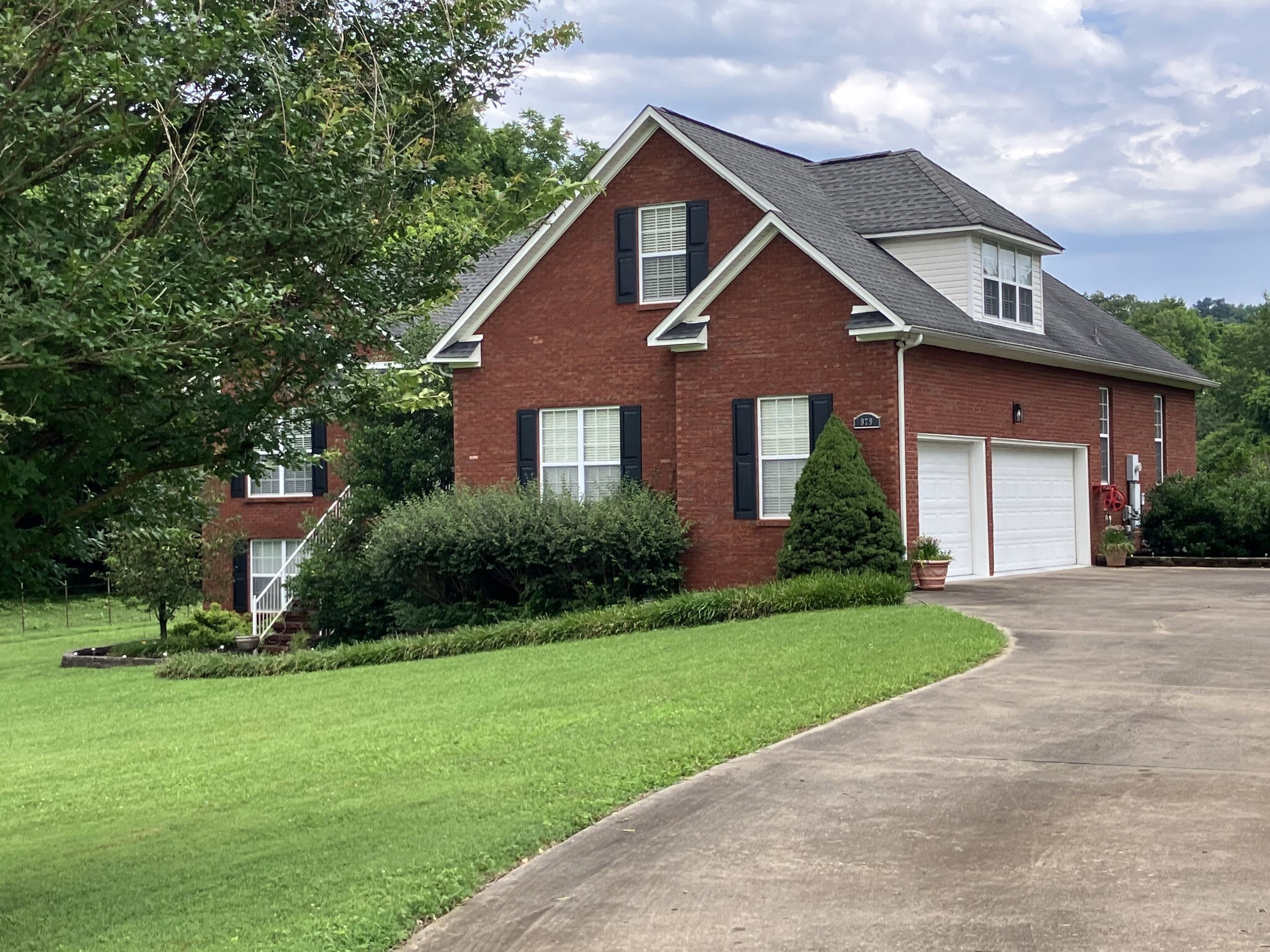 979 Rip Steele Rd  Columbia TN 38401 photo
