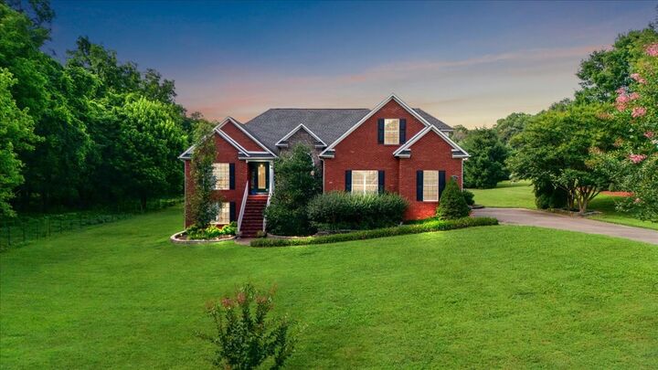 979 Rip Steele Rd  Columbia TN 38401 photo