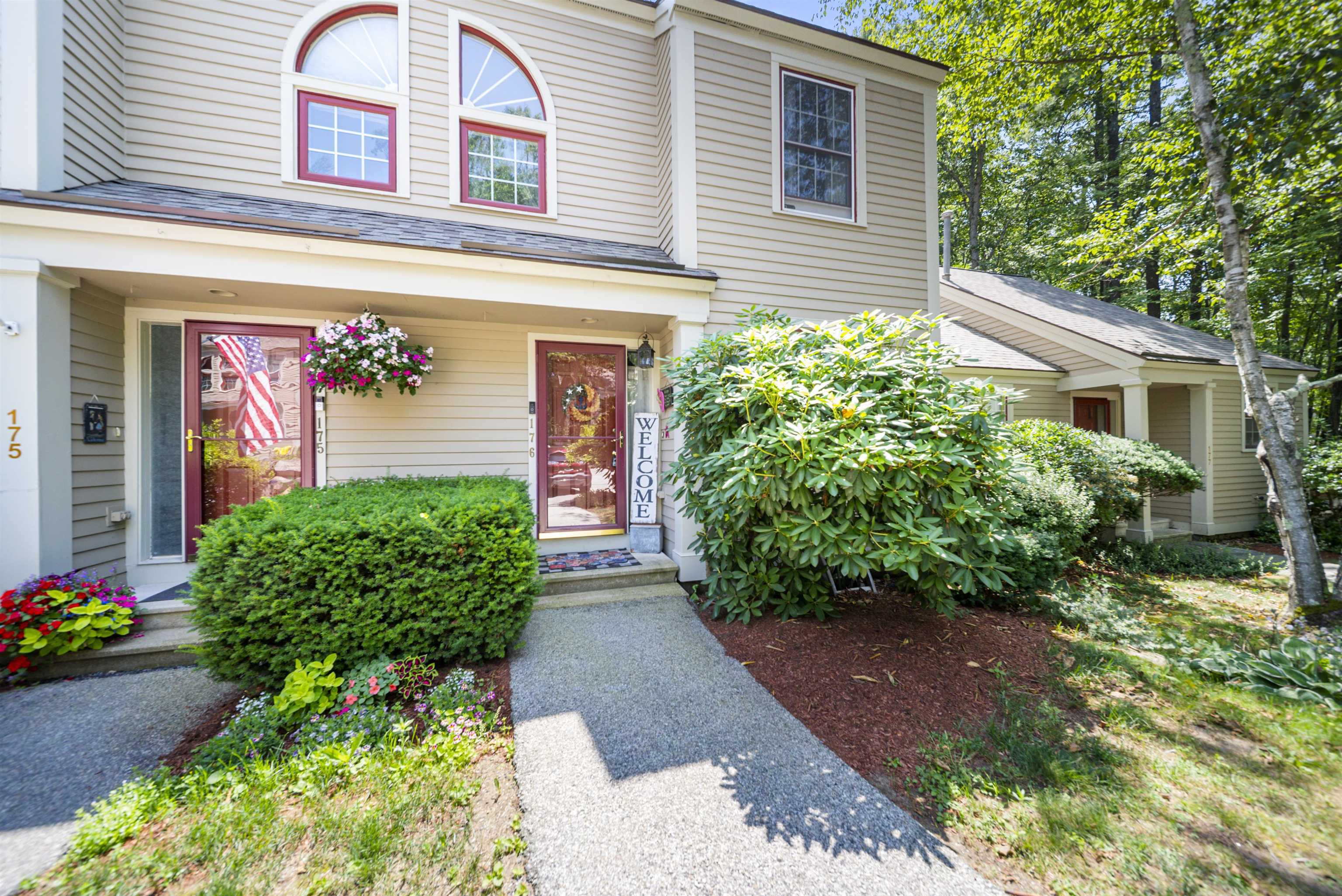 Property Photo: 1465 Hooksett Road NH 03106
