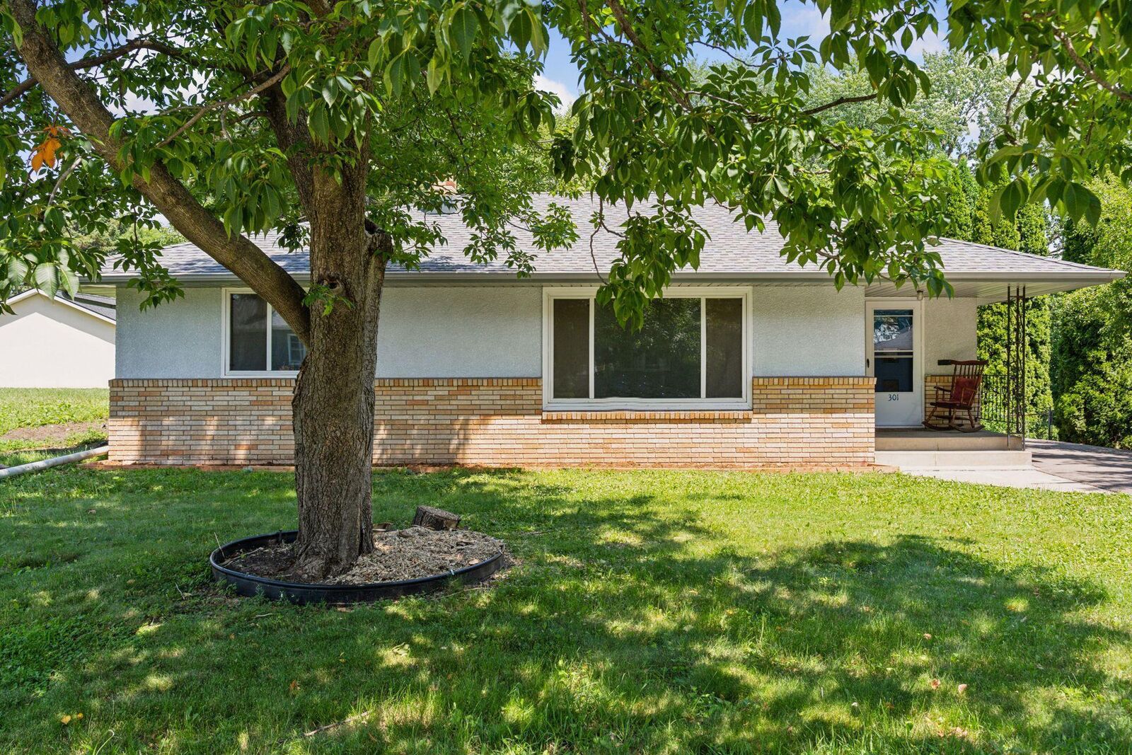 Property Photo:  301 Butler Avenue E  MN 55118 