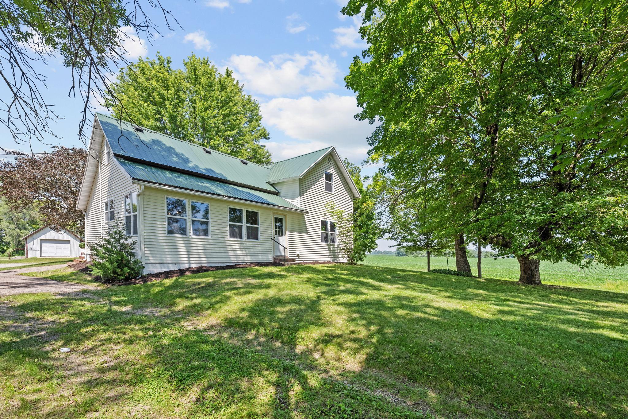 Property Photo: 11698 Morristown Boulevard MN 55052