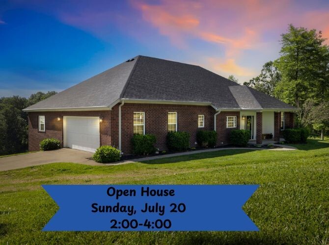 309 Madison 8744  Huntsville AR 72740 photo