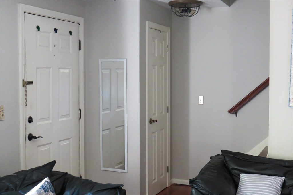 Property Photo:  17 Midridge Cir 17  NH 03053 