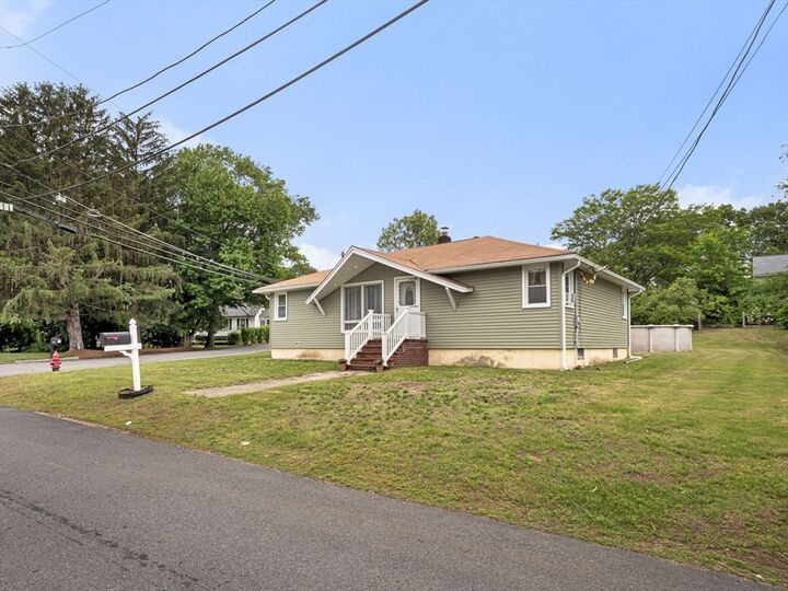 Property Photo:  55 Oak Hill Dr  MA 01844 