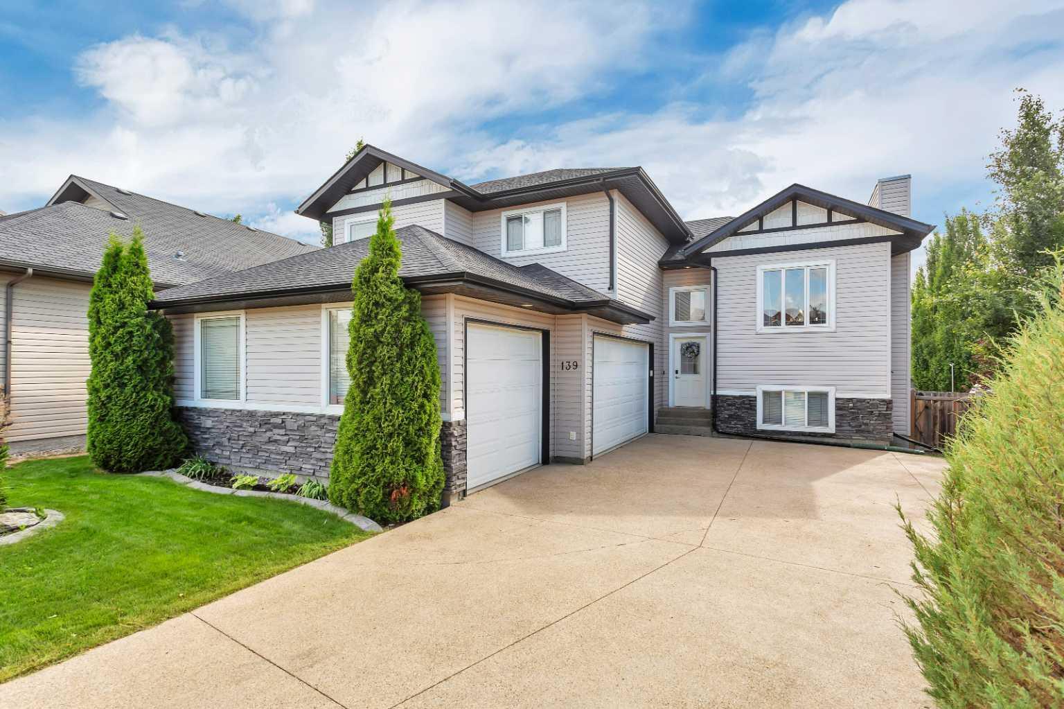 139 Isherwood Close  Red Deer AB T4R 0B5 photo