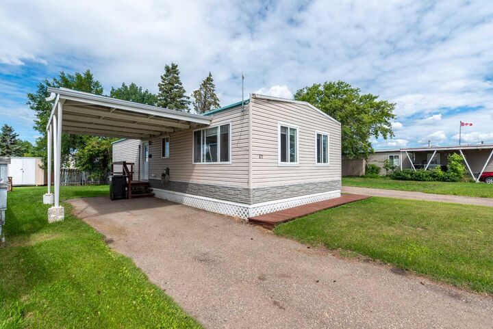 Property Photo: 5308 57 Street 67 AB T9V 2A3
