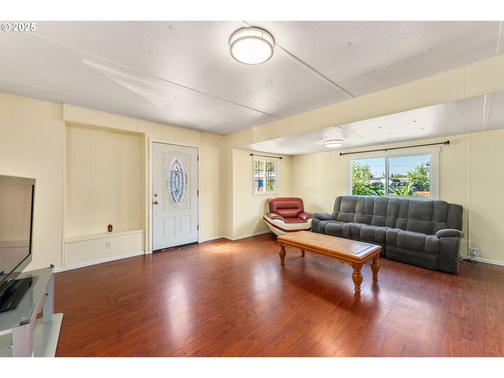 Property Photo: 8951 SE Fuller Rd 7 OR 97086