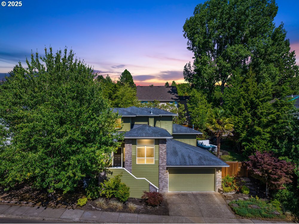 Property Photo: 6222 SW Garden Home Rd OR 97219