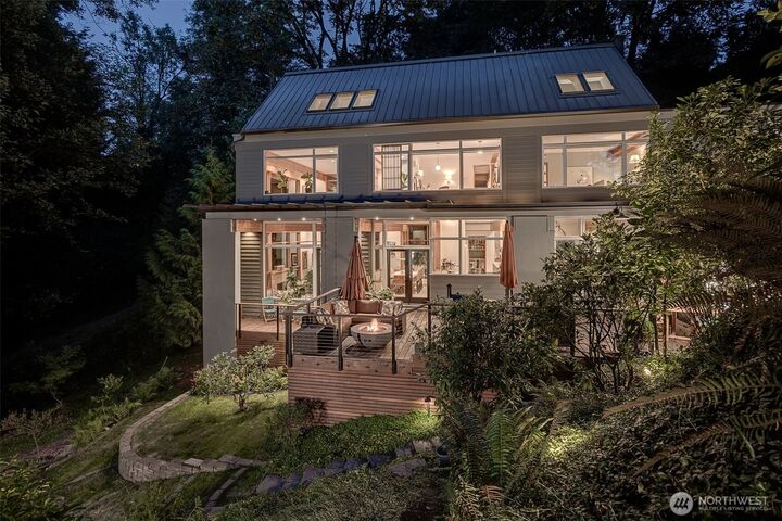 Property Photo:  7236  Holly Hill Drive  WA 98040 