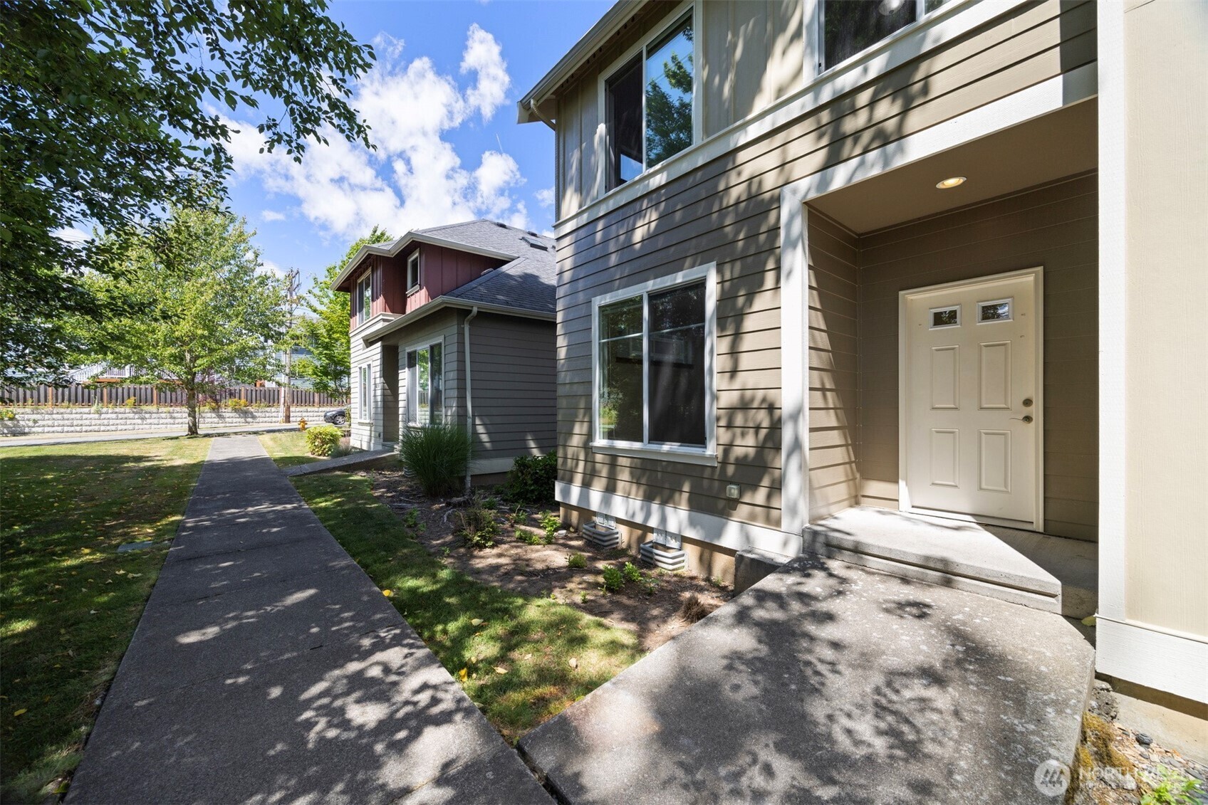 Property Photo: 6214 Malloy Avenue WA 98248