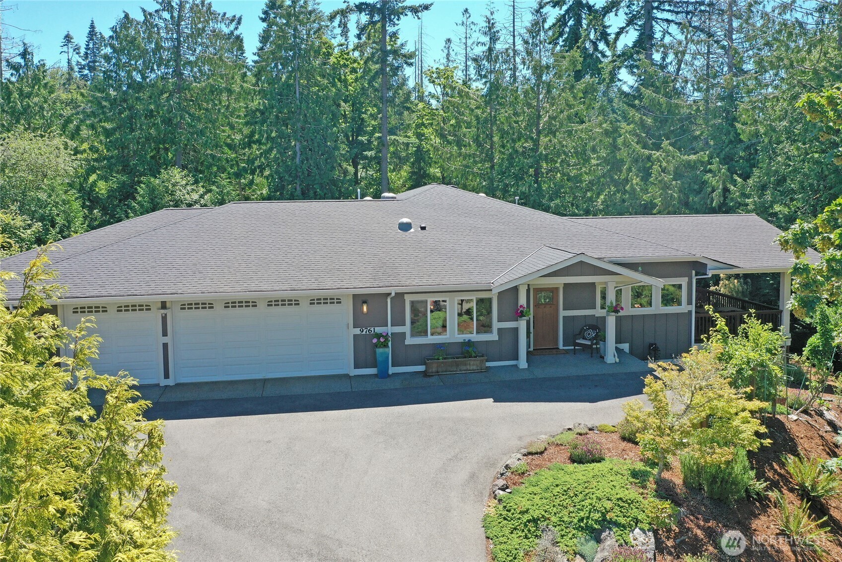 9761 NE Charisma Circle  Bainbridge Island WA 98110 photo