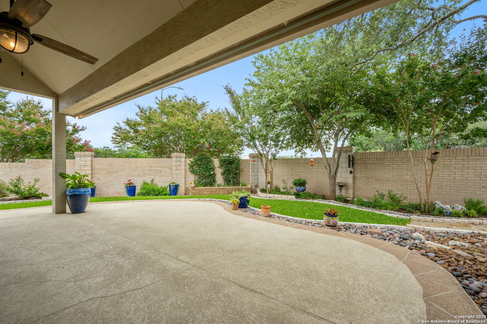 Property Photo: 203 Garden Hill TX 78260