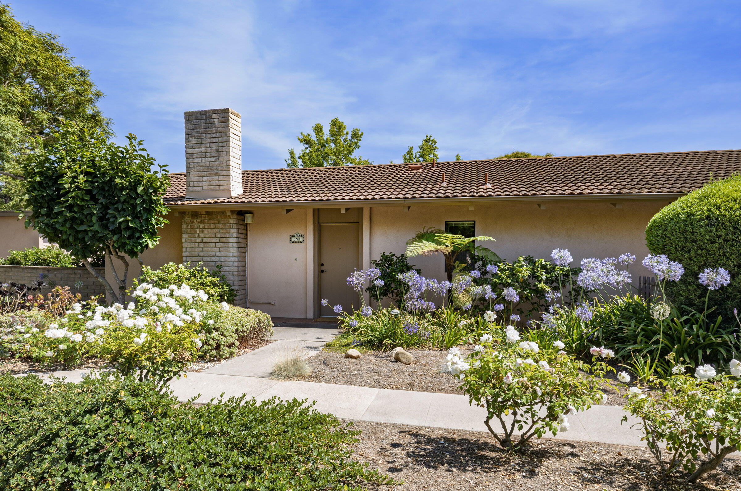 Property Photo:  551 N La Cumbre Road  CA 93110 