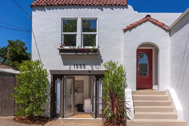 Property Photo:  1555 Alma Street  CA 94301 