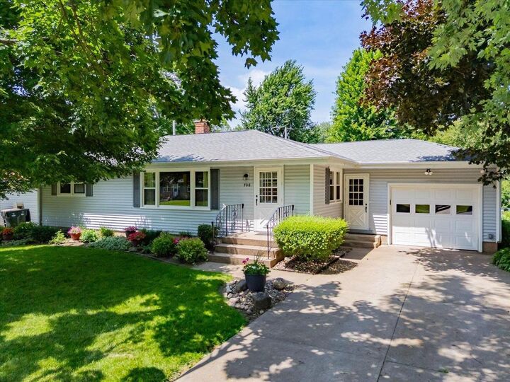 Property Photo: 708 Columbia Avenue WI 53532
