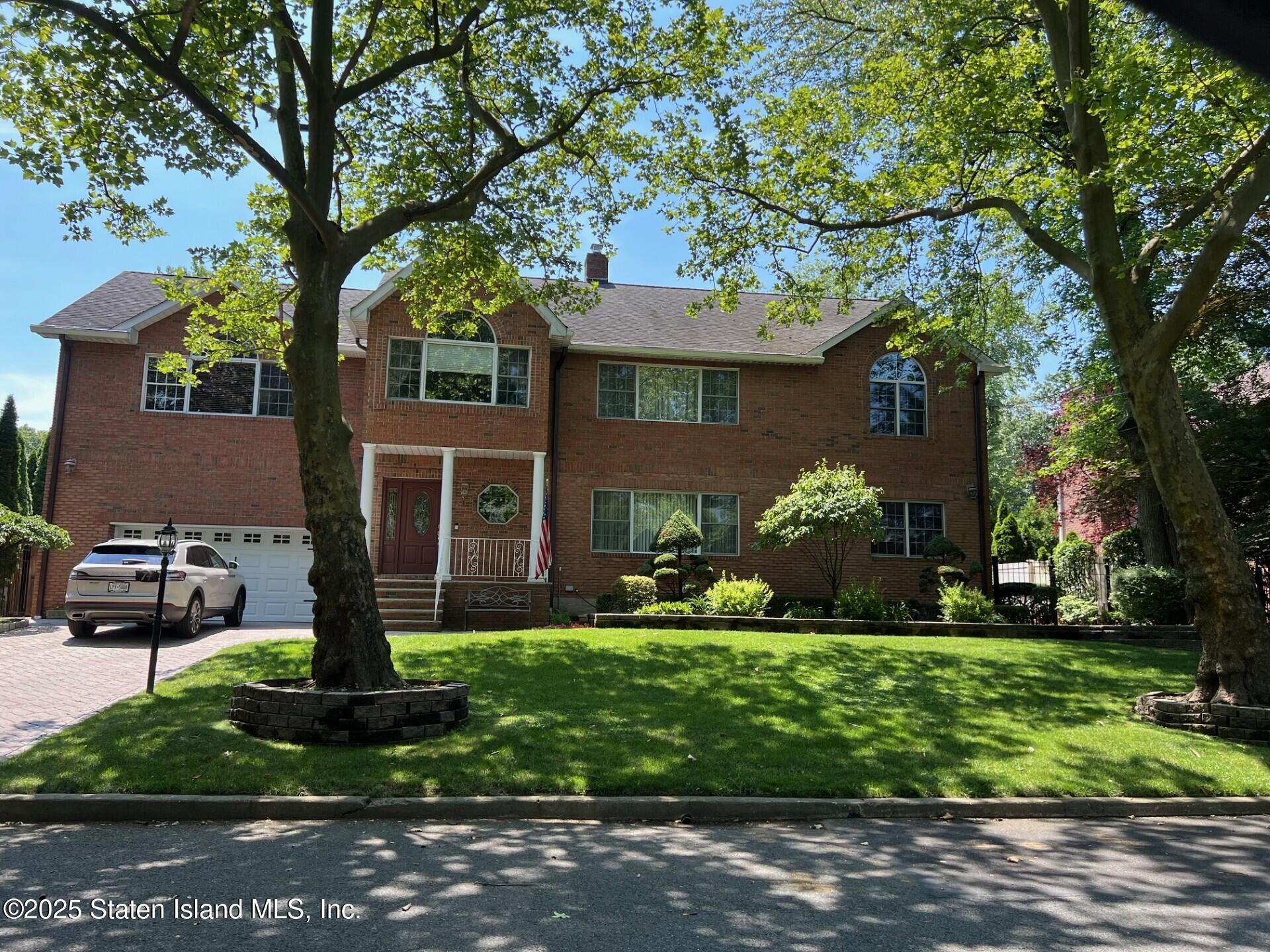 Property Photo:  74 Longfellow Avenue  NY 10301 