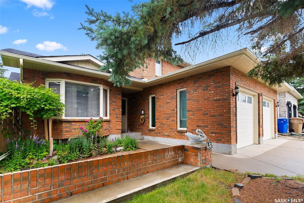 Photo de la propriété: 238 Rogers Road SK S4S 7C4