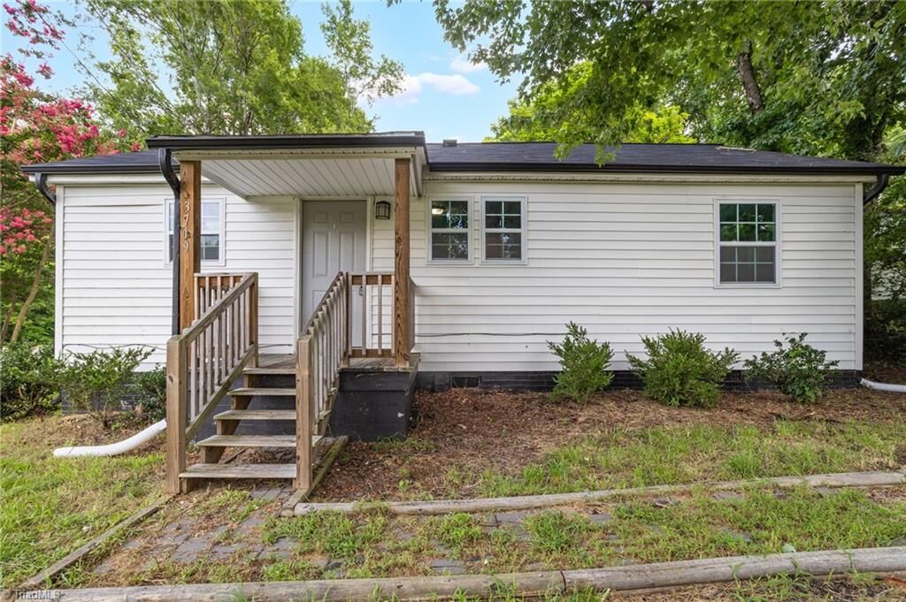 Property Photo: 3719 Martin Avenue NC 27405