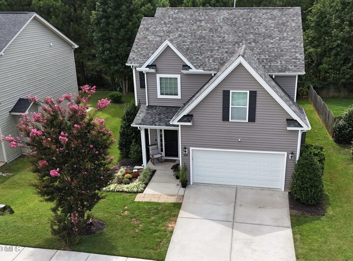 Property Photo:  904 Bridlemine Drive  NC 27526 