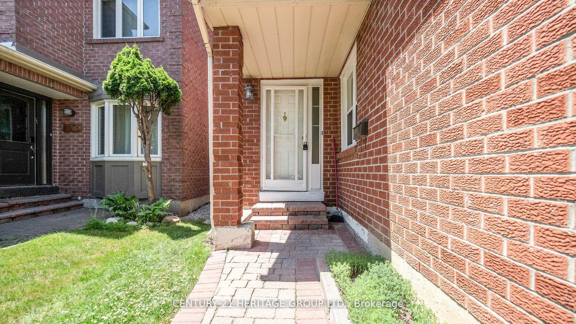 Property Photo:  277 Rosedale Heights Drive  ON L4J 6Y8 